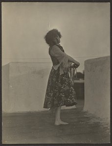 [Florence Dancing on Roof] da Louis Fleckenstein