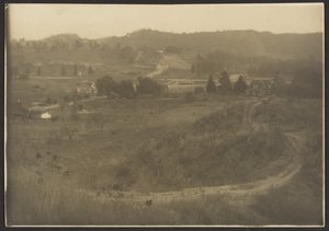 [Paesaggio di case in campagna]