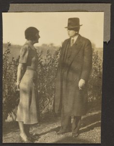[Uomo e donna alla siepe]