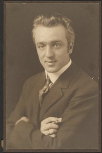 [Ritratto di uomo con sigaro in mano] da Louis Fleckenstein