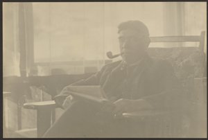 [Ritratto di uomo che fuma la pipa]. da Louis Fleckenstein