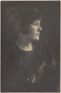 [Ritratto di donna in pelliccia] da Louis Fleckenstein