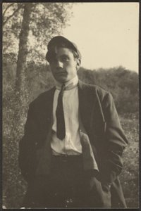 [Giovane uomo in campo] da Louis Fleckenstein
