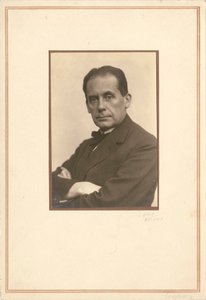 Walter Gropius 1883-1969, primi anni 