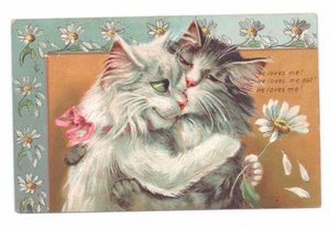 Cartolina edoardiana di due gatti che si abbracciano, c.1910 da Louis Wain