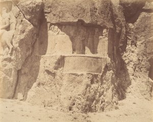 6 [Naksh-i Rustam, vicino a Persepoli], 1840-60 da Luigi Pesce