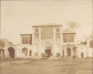 Ingresso esterno al Palazzo del Re, Teheran da Luigi Pesce