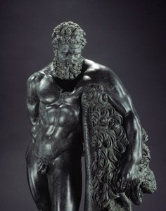 Arte greca: Eracle a riposo (dettaglio). Scultura in bronzo di Lisippo di Sicione. Dal Santuario di Ercole Curino, Sulmona. Museo Nazionale Archeologico, Chieti, Italia da Lysippos (attributed to)
