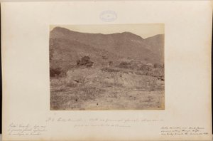 Porta Rossa. Tagliata a forma di ghiacciaio, guarda verso le montagne del Corcovado. da Marc Ferrez
