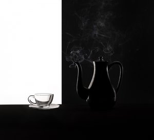 Il contrasto del caffè appena preparato da Margareth Perfoncio
