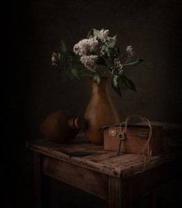 Fiori bianchi - Stile rustico da Margareth Perfoncio