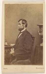 [Abraham Lincoln seduto, di profilo]. da Mathew B. Brady