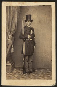 James Henry Lane (1814-1866), politico e leader del Free State Party del Kansas, ritratto a figura intera, con pistola (foto seppia)