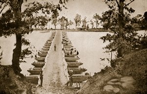 Ponte di barche a Deep Bottom sul James, 1861-65 da Mathew B. Brady