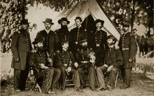 Generale Jefferson C. Davis e Staff da Mathew and studio Brady