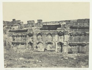 Baalbeck, Interno del recinto dei templi del Sole e di Giove, Siria, 1849-51, stampato 1852 da Maxime Du Camp