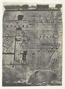 Grande Tempio di Iside a File, Secondo Pilone, Nubia, 1849-51, stampato 1852 da Maxime Du Camp