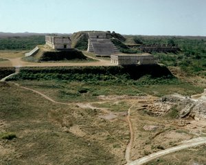 Vista del palazzo del governatore da Mayan
