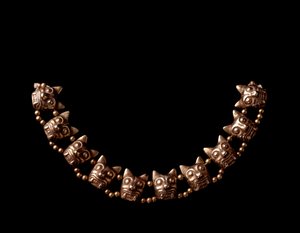Arte precolombiana, civiltà Maya, periodo postclassico: collana d