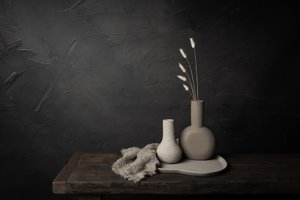 Vasi e erba minimalisti da Mayra Pama