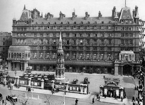 Stazione ferroviaria di Charing Cross, Londra da McLeish