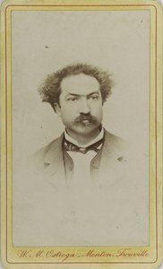 Ritratto del compositore Robert Planquette, c. 1880 da Menton . Photo studio W.M. Ostroga