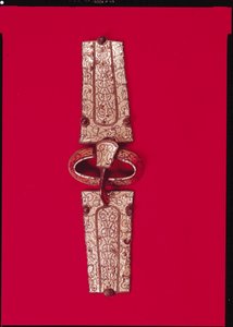 Fibbia della cintura, dal cimitero di Escolives-Sainte-Camille, Yonne da Merovingian