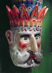 Maschera di un re mago usata nelle processioni per celebrare la festa dell