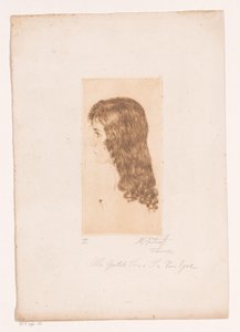 Testa di ragazza con capelli lunghi di profilo