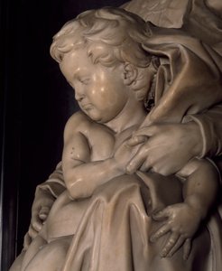 Il bambino Gesù, (dettaglio) da Madonna col Bambino, di Michelangelo (1475-1564), Chiesa di Notre Dame a Bruges, Belgio da Michelangelo Buonarroti