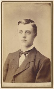 [Ritratto in busto di un uomo non identificato]. da Miller and Company
