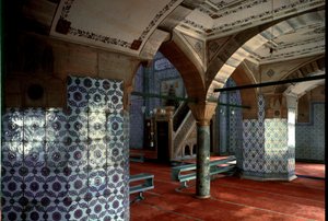 Vista interna della Moschea Rustem Pasha (1560-1564)