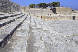 Sito archeologico minoico di Festo. Il cortile ovest e l