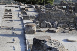 Sito archeologico minoico di Festo. Vista generale dei santuari dell