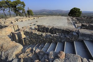 Sito archeologico minoico di Festo. Vista sul cortile centrale dall