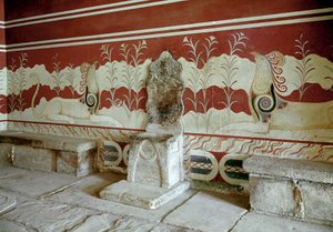 Civiltà minoica: vista della sala del trono del palazzo di Minosse a Cnosso