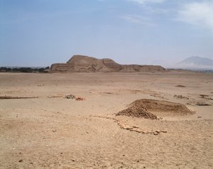 Vista del tempio di mattoni Mochican da Moche Moche
