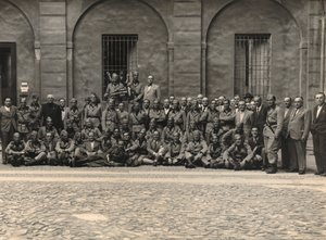Album "MVSN- Camicie Nere": Milizia Volontaria nella Guerra di partenza per l