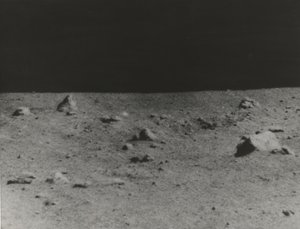 [Superficie lunare fotografata dal Surveyor V], 1967 da NASA Images