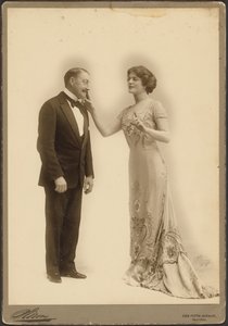 [John Drew, Jr. e donna]