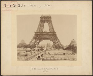Lavori alla Torre Eiffel da Neurdein freres