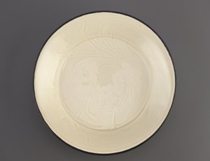 Piatto Ding con decorazione incisa di anatre, provincia di Hebei, XI-inizio XII secolo