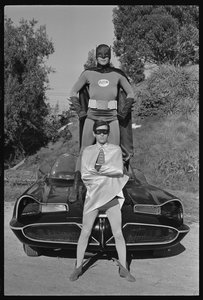 Batman e Robin e Batmobile sul set della serie TV 