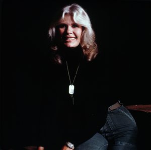 MASH (Loretta Swit) da Orlando Suero