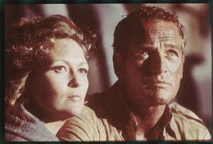 Paul Newman e Faye Dunaway sul set di 