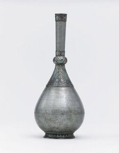 Una bottiglia ottomana in zinco con montatura in argento e turchese da Ottoman School