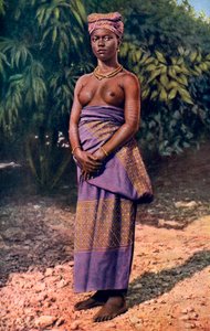 Una donna di Accra, Ghana, 1922 da P. A. McCann
