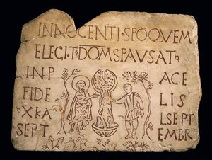Lapide con iscrizione e il battesimo di Cristo, periodo paleocristiano, III secolo da Paleo Christian