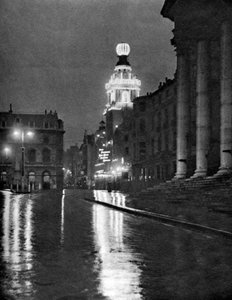 Tempo piovoso a Trafalgar Square, Londra, 1926-1927