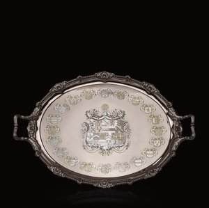 Vassoio da tè di Giorgio III con incisione araldica